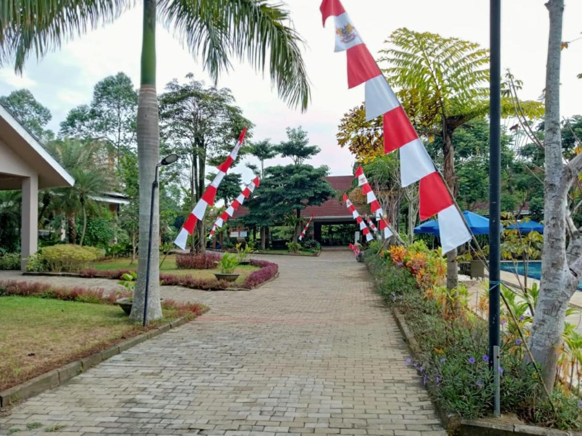 Taman Bukit Palem Resort ボゴール エクステリア 写真